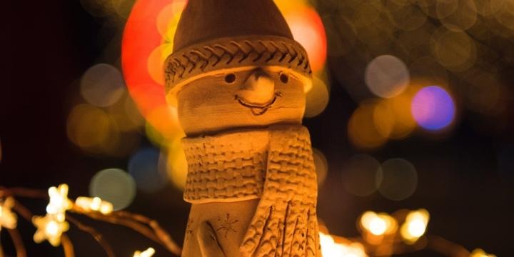 Cómo iluminar una casa en Navidad y no arruinarte con la factura de la luz