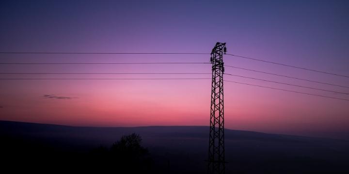 Cómo ha sido la evolución del precio de la luz durante el último año